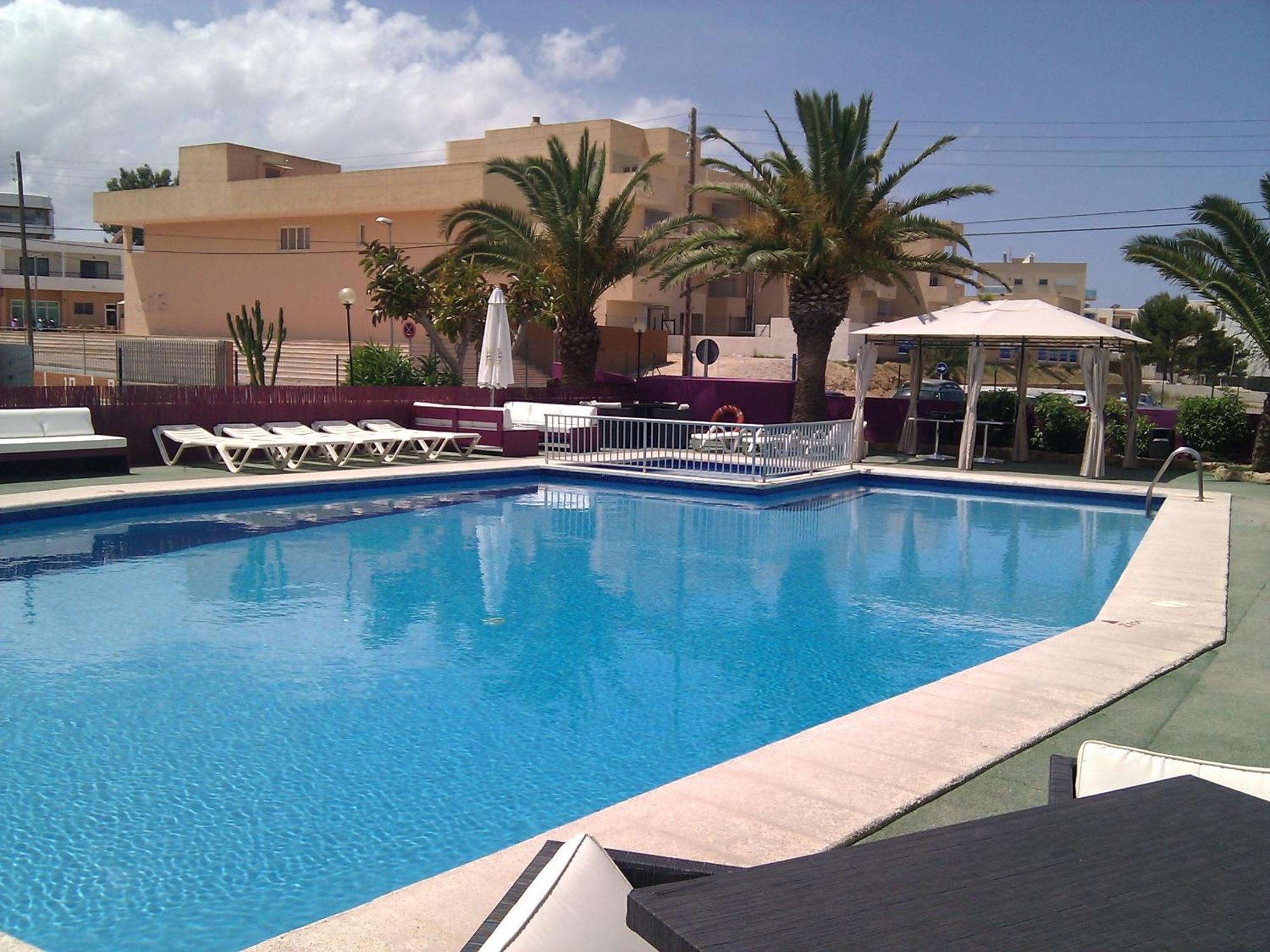 Apartamentos Alba سان أنطونيو المظهر الخارجي الصورة